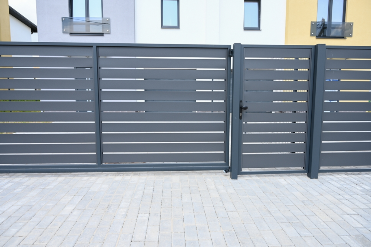 Slat Fence (1)